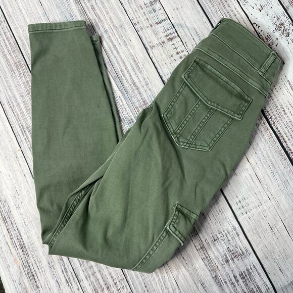 Spanx Stretch Twill Ankle Cargo Pants Sage Green NWT Sm - Picture 3 of 7